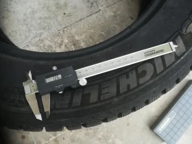 Гуми Зимни 225/65R17, снимка 8