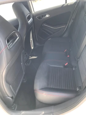 Mercedes-Benz A45 AMG 64000 км, снимка 11