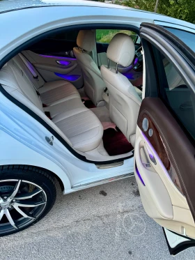 Mercedes-Benz E 300 W213 RWD, снимка 8
