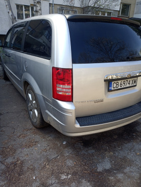 Chrysler Town and Country, снимка 3