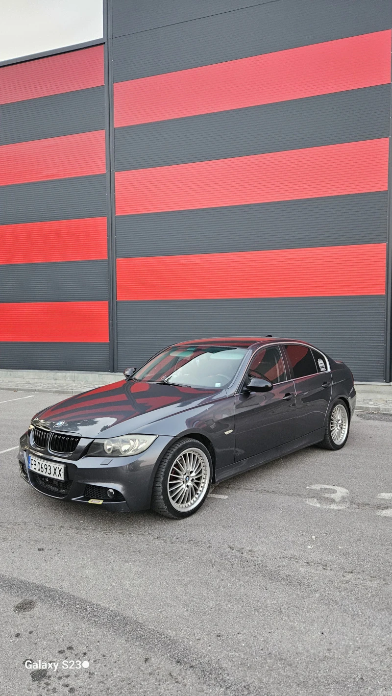 BMW 330 330D+ ръчка, снимка 1 - Автомобили и джипове - 48562330