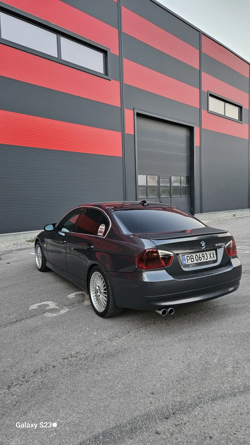 BMW 330 330D+ ръчка, снимка 6 - Автомобили и джипове - 48562330