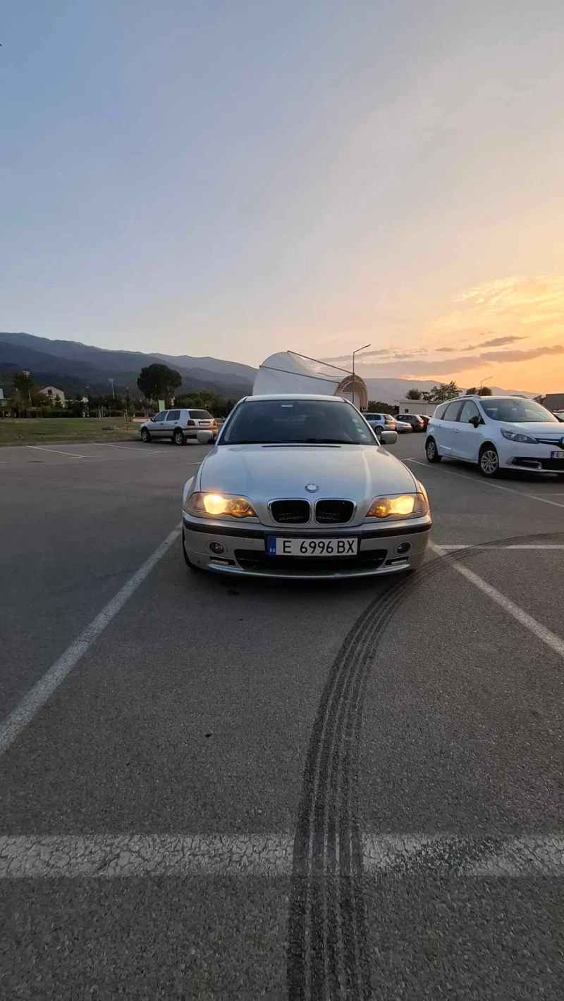 BMW 320, снимка 10 - Автомобили и джипове - 47551280