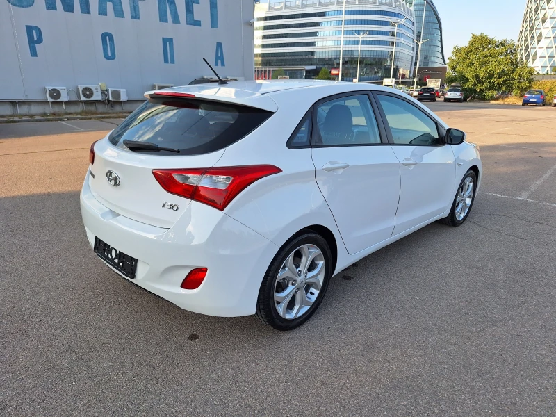 Hyundai I30 1.4-100кс.6-скорости, снимка 3 - Автомобили и джипове - 47112169