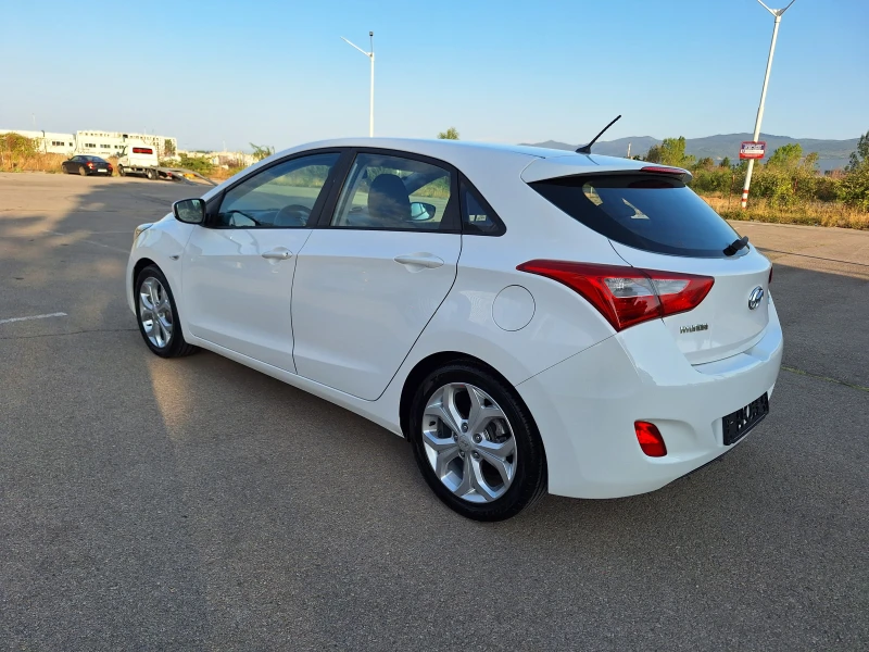 Hyundai I30 1.4-100кс.6-скорости, снимка 4 - Автомобили и джипове - 47112169