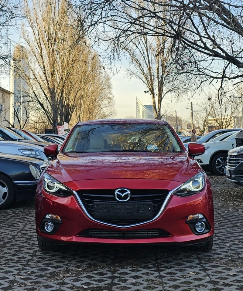 Mazda 3 2.2 Skyactiv Sports-Line Head-Up BOSE KeylessGo, снимка 2 - Автомобили и джипове - 48394339