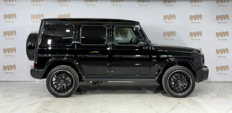 Mercedes-Benz G 63 AMG Facelift* Manufaktur* Carbon* Active Ride* Burmest, снимка 3 - Автомобили и джипове - 48612527