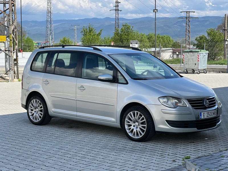 VW Touran 1.9TDI DSG, снимка 2 - Автомобили и джипове - 51067541