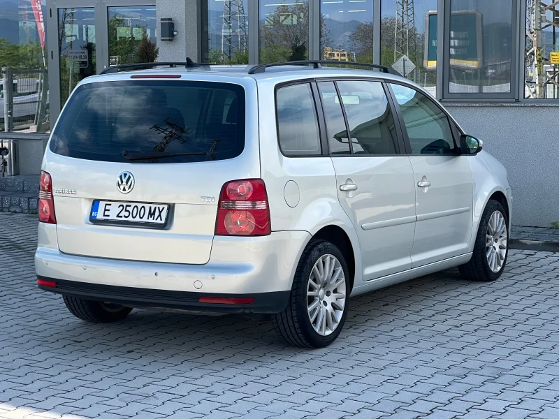 VW Touran 1.9TDI DSG, снимка 3 - Автомобили и джипове - 51067541