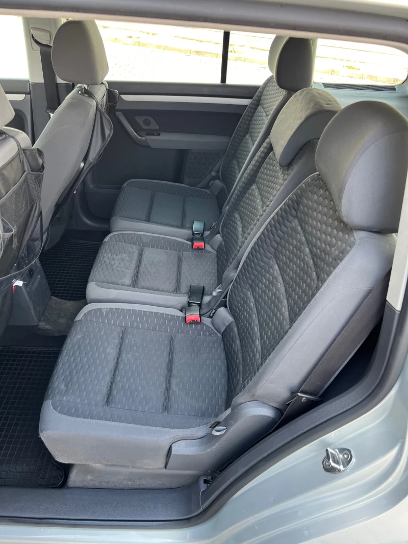 VW Touran 1.9TDI DSG, снимка 10 - Автомобили и джипове - 51067541