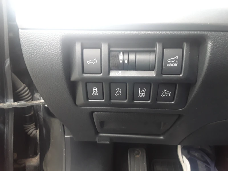 Subaru Outback 2.5i 4x4 Automatic , снимка 14 - Автомобили и джипове - 52091256