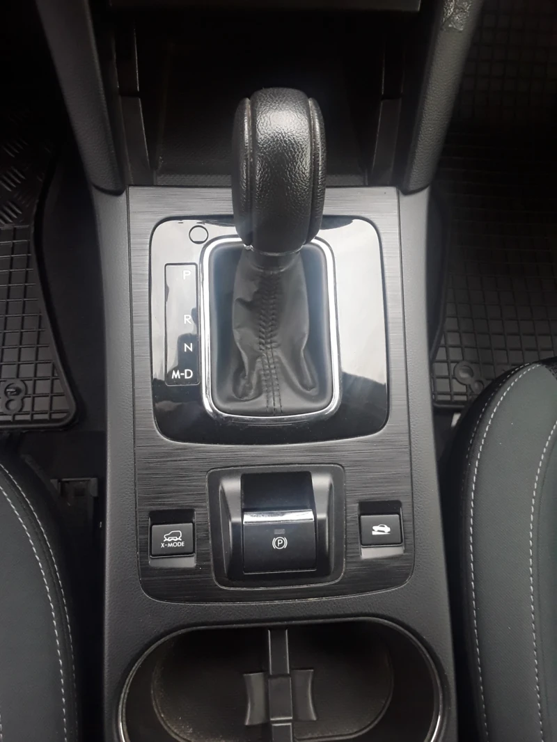 Subaru Outback 2.5i 4x4 Automatic , снимка 15 - Автомобили и джипове - 52091256