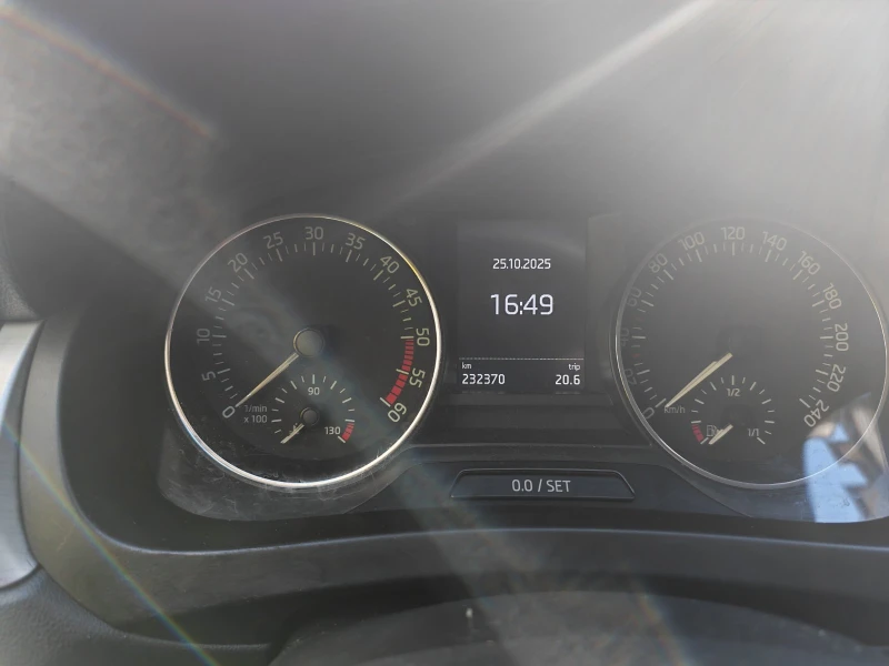 Skoda Rapid, снимка 4 - Автомобили и джипове - 52640653