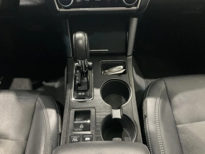 Subaru Outback 2019 Subaru Outback 2.5i Limited AWD, снимка 13 - Автомобили и джипове - 52703353