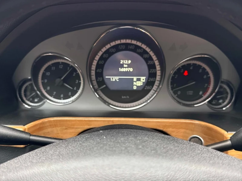 Mercedes-Benz E 350 * CARFAX * , снимка 7 - Автомобили и джипове - 52862382