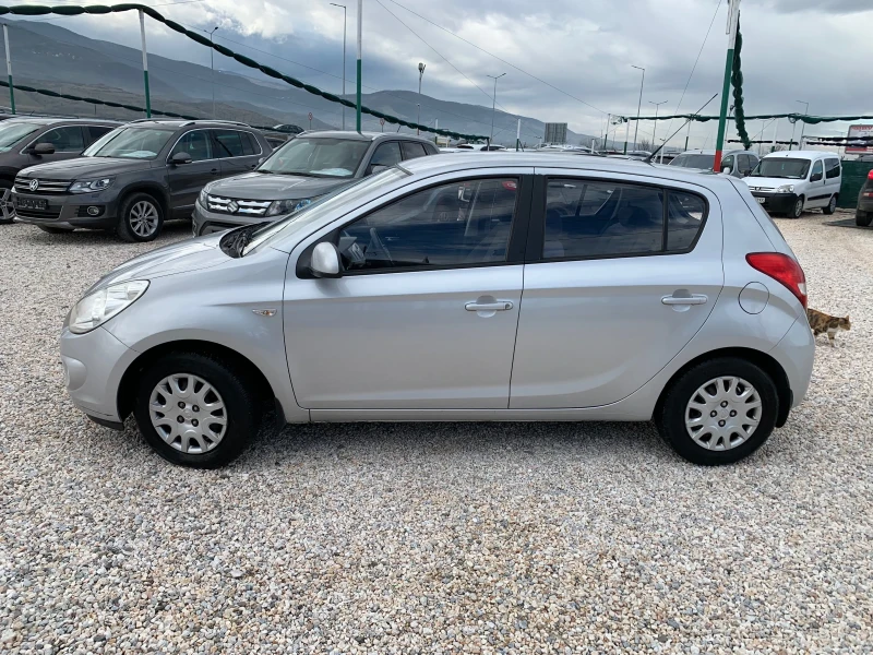 Hyundai I20 1.2i 83000км, снимка 4 - Автомобили и джипове - 53392096