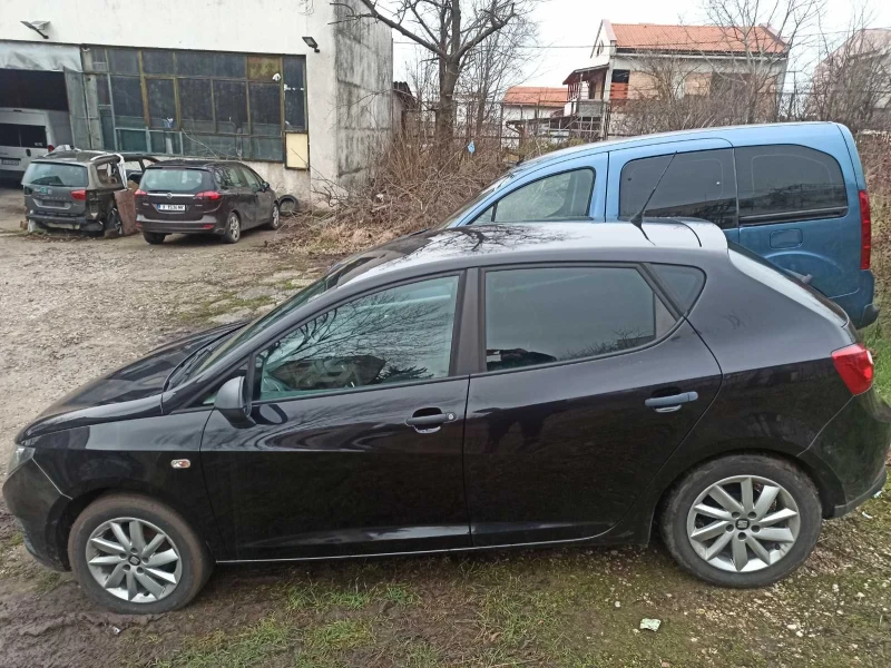Seat Ibiza 1.2i 70hp Style, снимка 3 - Автомобили и джипове - 53516972