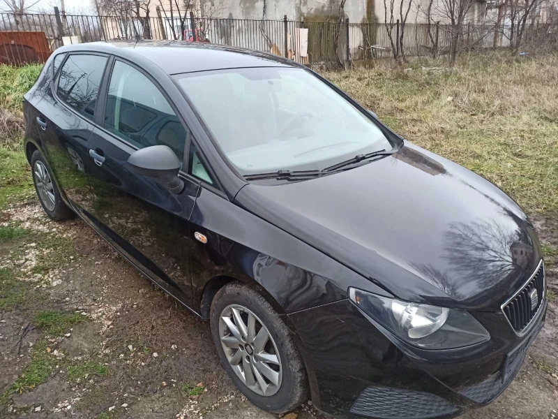 Seat Ibiza 1.2i 70hp Style, снимка 2 - Автомобили и джипове - 53516972