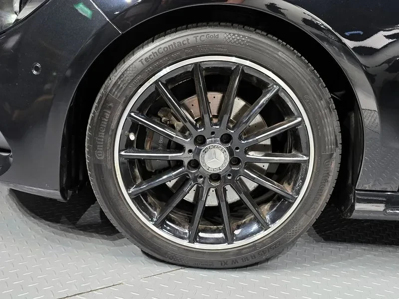 Mercedes-Benz CLA 2.5, снимка 5 - Автомобили и джипове - 54287818