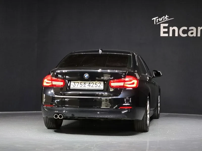 BMW 320 d, снимка 4 - Автомобили и джипове - 54592447