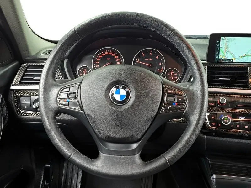 BMW 320 d, снимка 13 - Автомобили и джипове - 54592447
