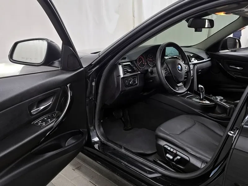 BMW 320 d, снимка 10 - Автомобили и джипове - 54592447