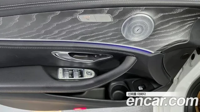 Mercedes-Benz E 350 4 Matic AMG LINE, снимка 11 - Автомобили и джипове - 54594774