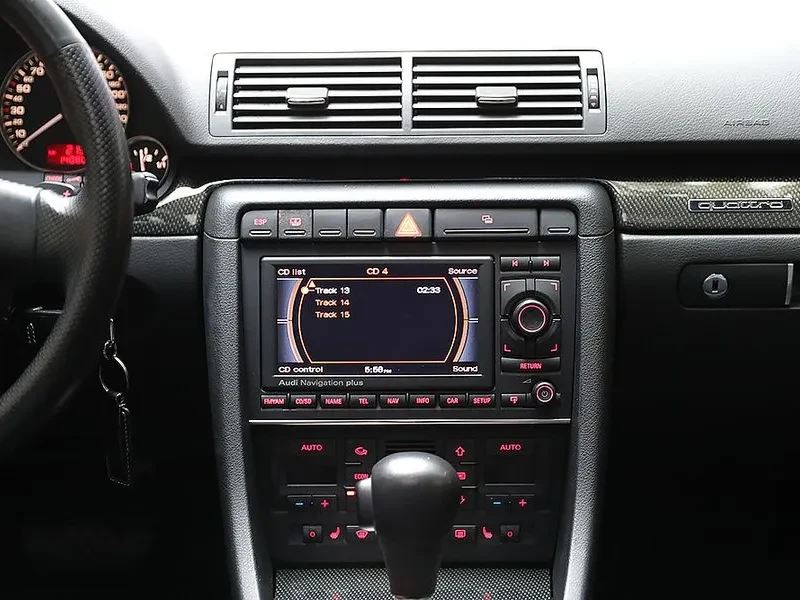 Audi S4 4.2, снимка 11 - Автомобили и джипове - 54922249