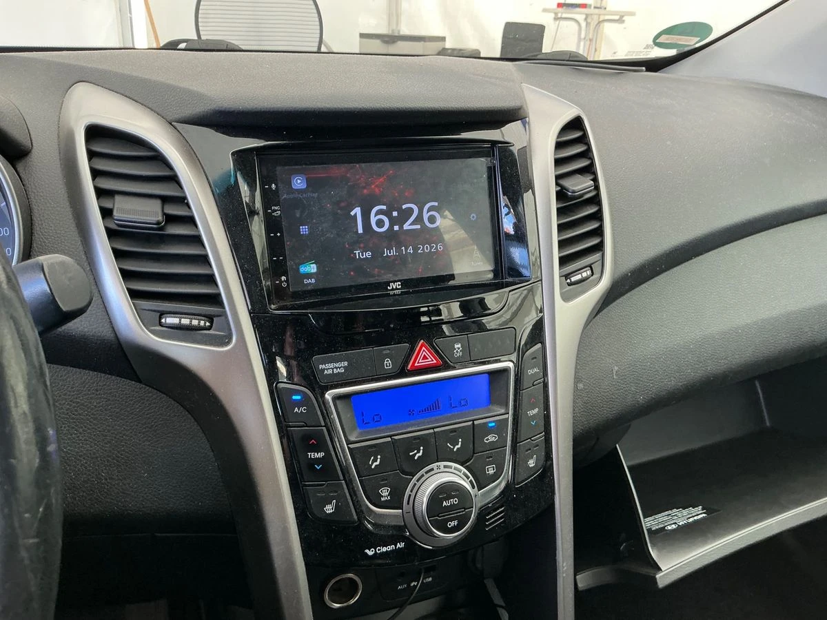 Hyundai I30 1.6* БЕНЗИН* АВТОМАТ* ХЕЧБЕК* ОЧАКВАН* ВНОС* * * , снимка 10 - Автомобили и джипове - 43337363