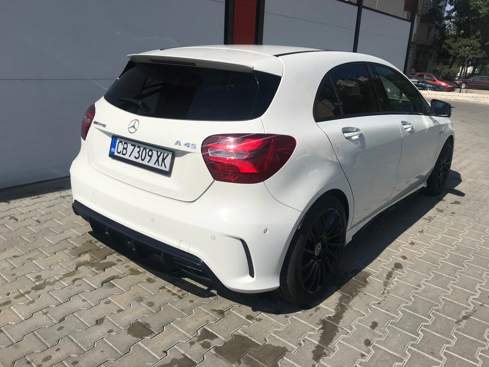 Mercedes-Benz A45 AMG  - изображение 8