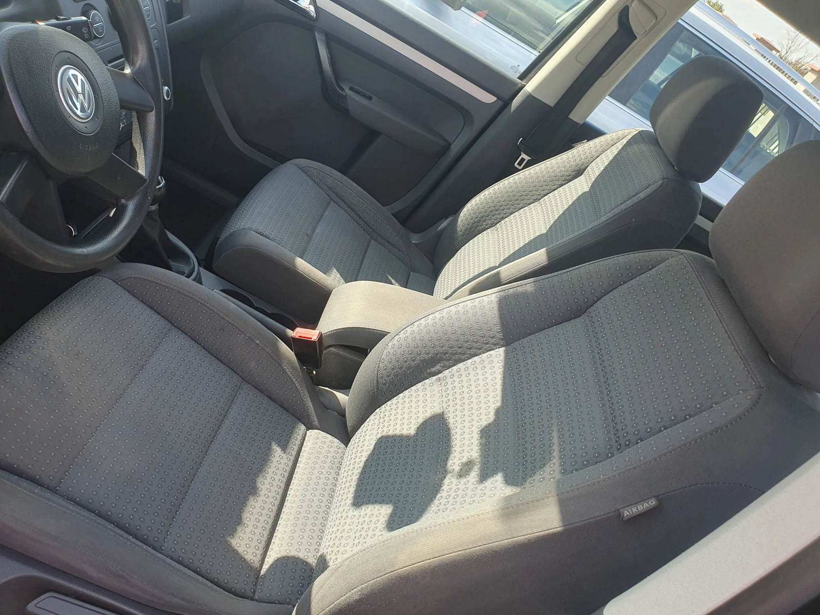 VW Touran 2.0 TDI - изображение 7