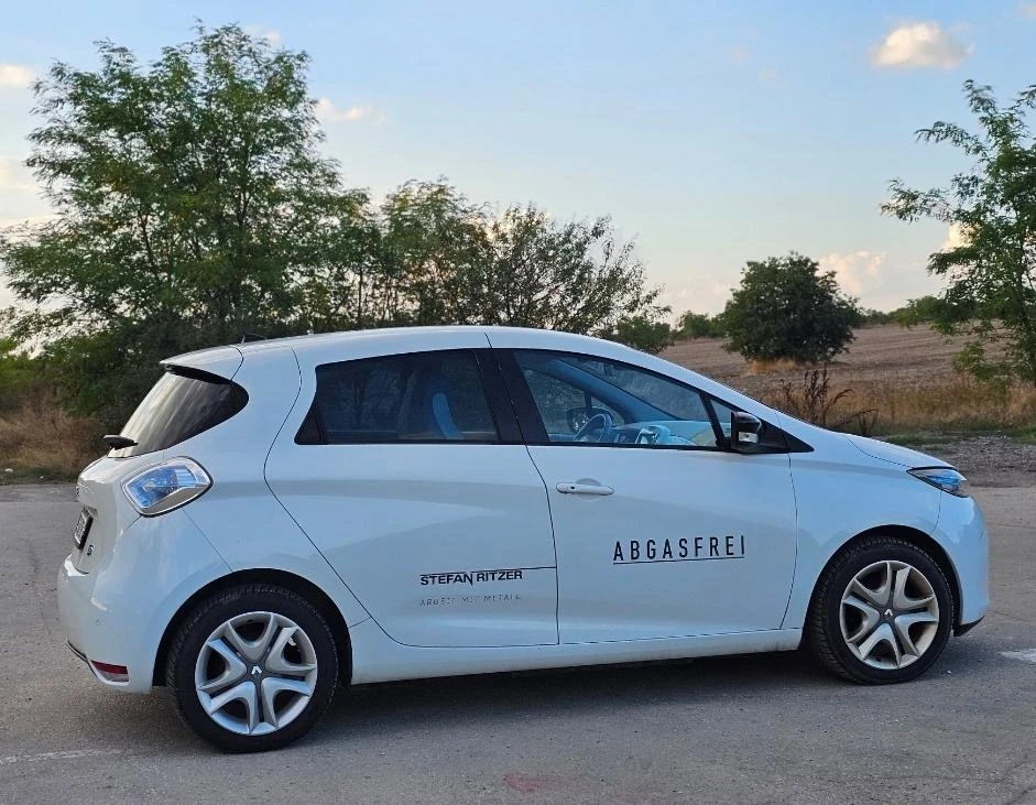 Renault Zoe Собствена батерия! Над 130км градско - изображение 7