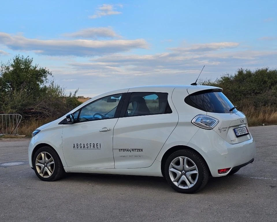 Renault Zoe Собствена батерия! Над 130км градско - изображение 4