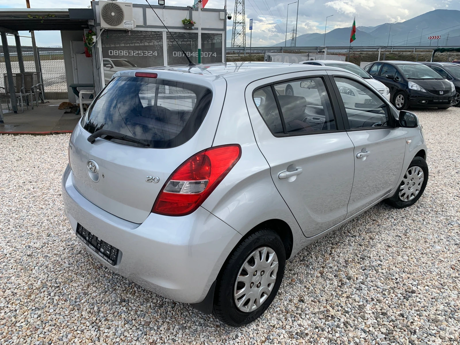 Hyundai I20 1.2i 83000км - изображение 6