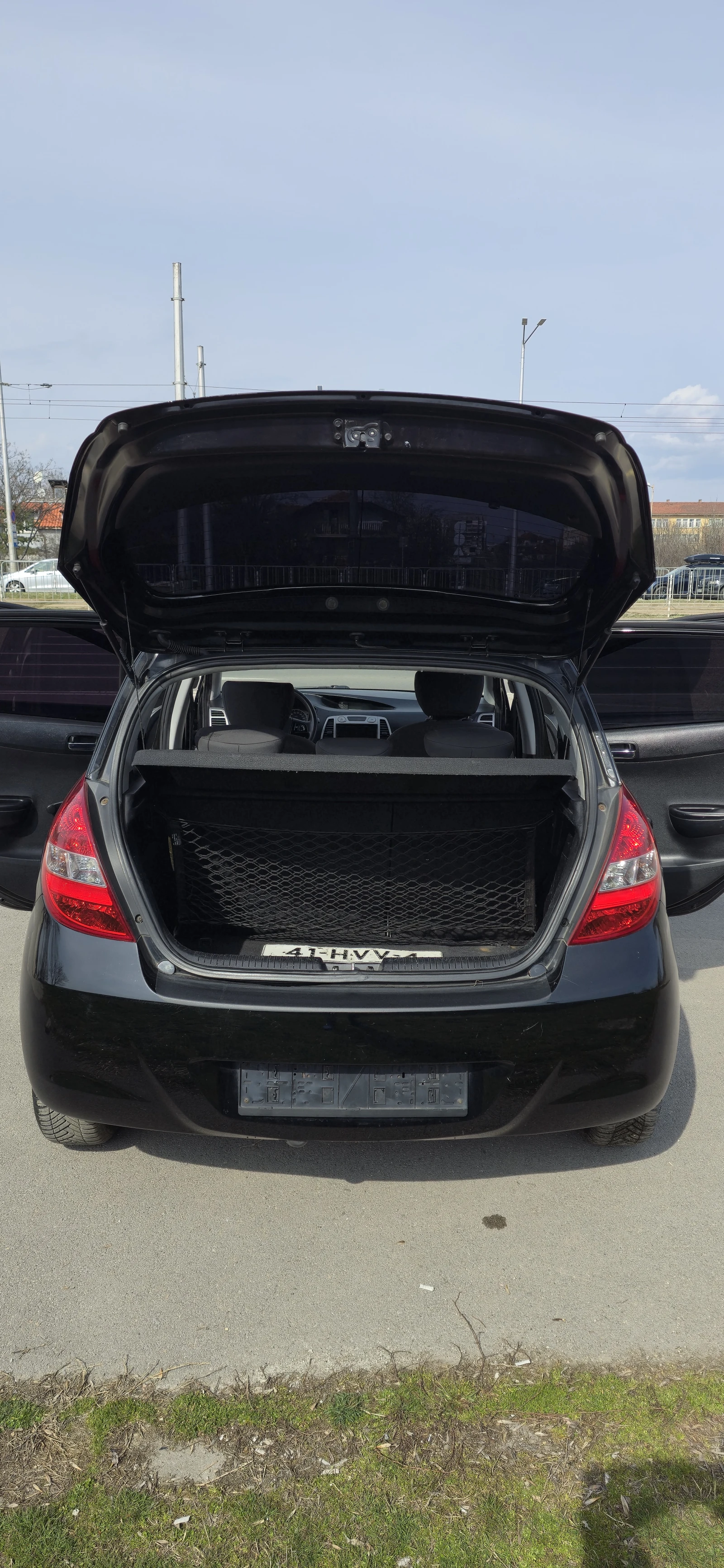 Hyundai I20 1.4 DYNAMIC DRIVE , снимка 11 - Автомобили и джипове - 53756399