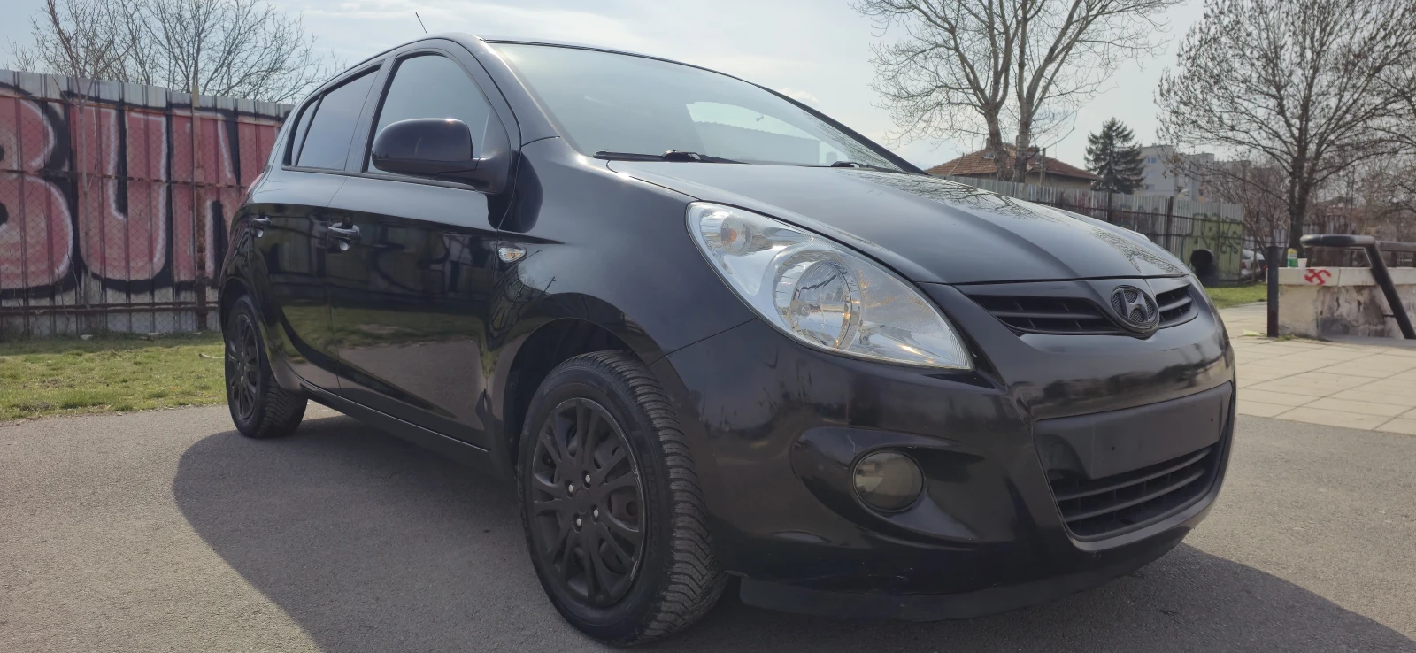 Hyundai I20 1.4 DYNAMIC DRIVE , снимка 3 - Автомобили и джипове - 53756399