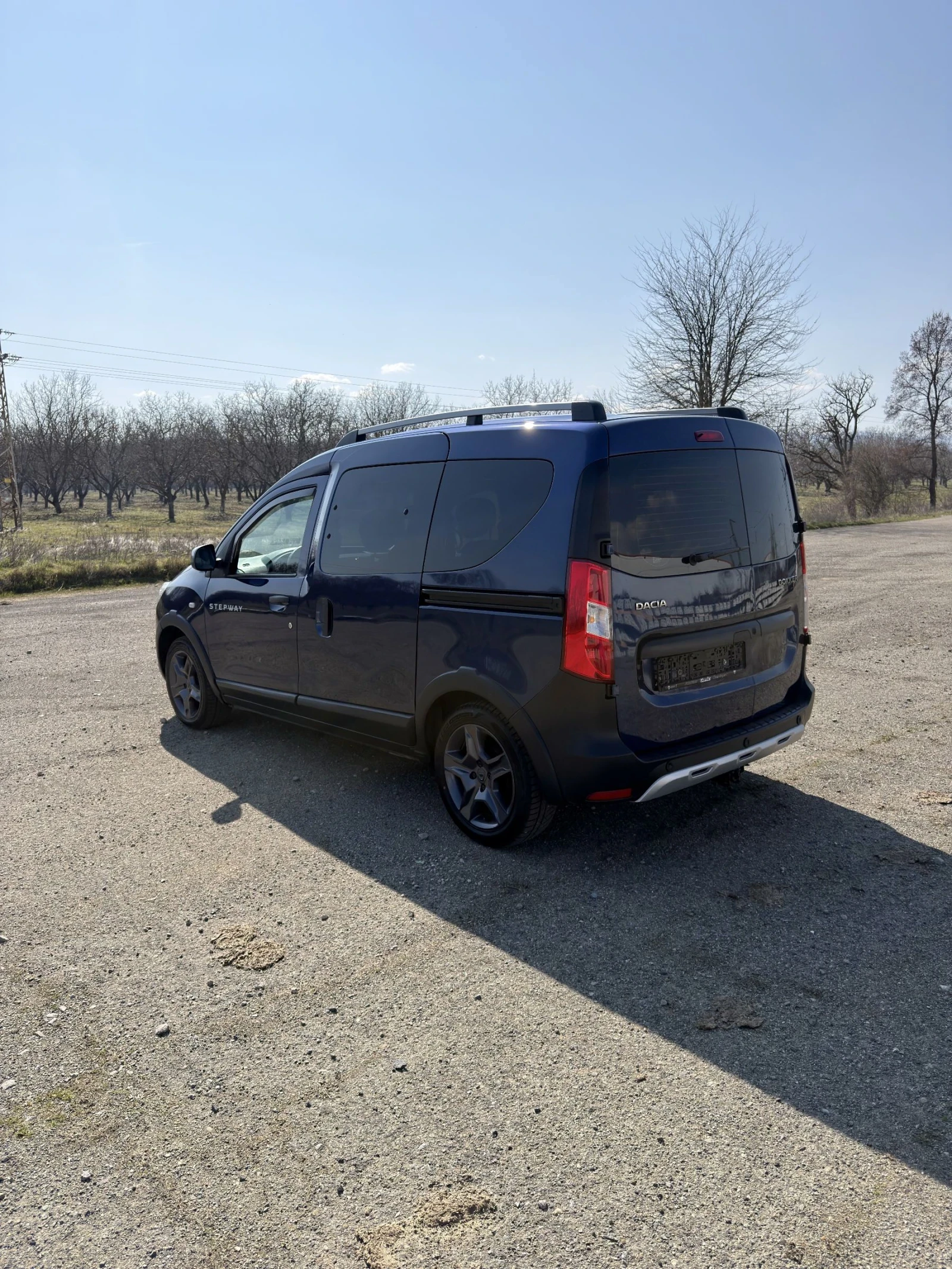 Dacia Dokker Stepway КЕМПЕР 1.5 dci, снимка 6 - Автомобили и джипове - 53757058