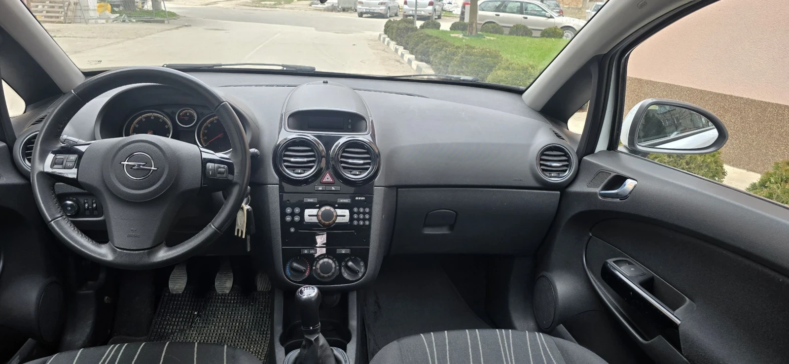 Opel Corsa 1.2i.111г.Опел, снимка 11 - Автомобили и джипове - 53895656