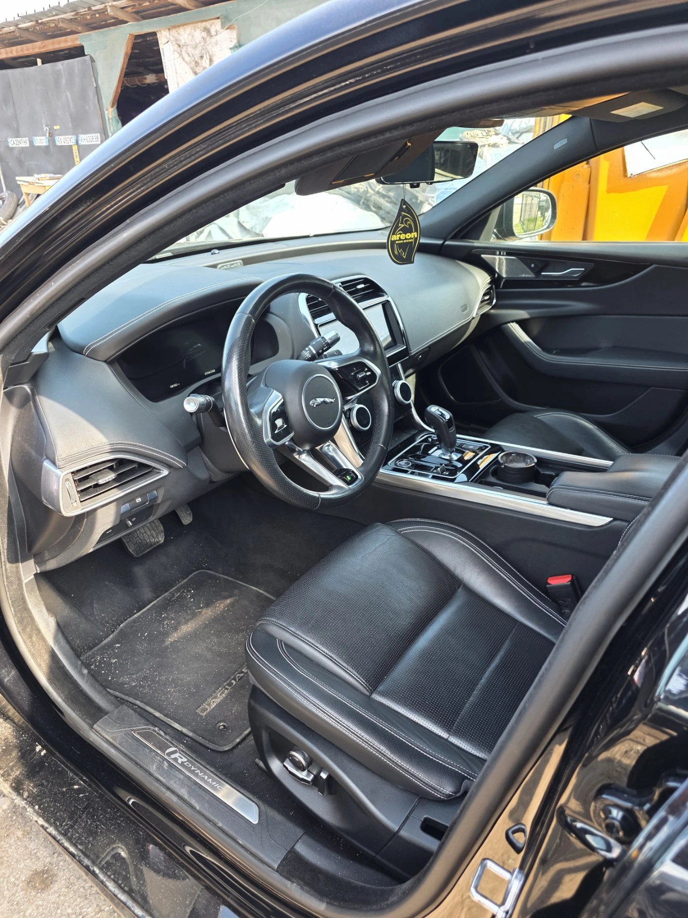 Jaguar XE  на части, снимка 5 - Автомобили и джипове - 54137760