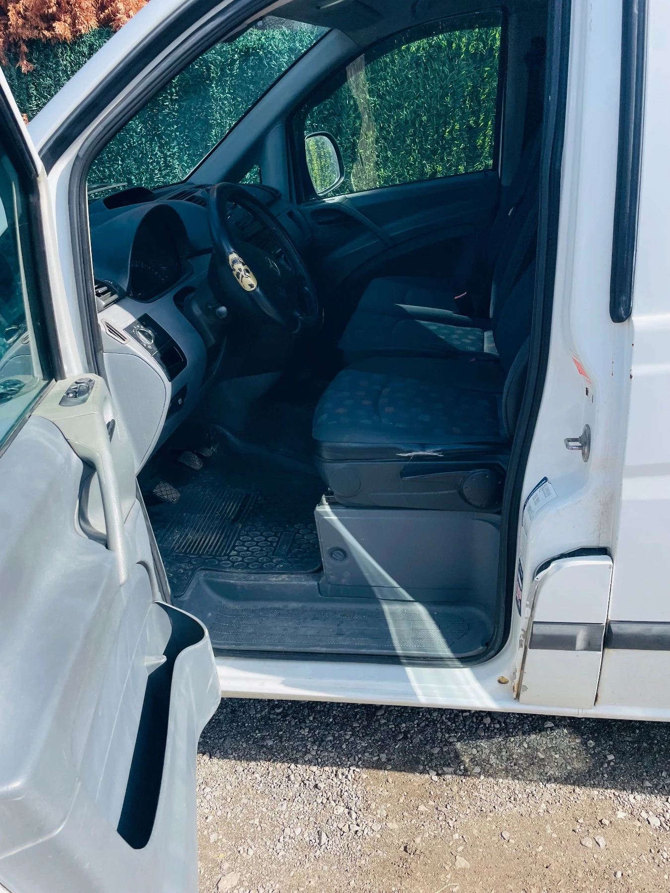 Mercedes-Benz 111 2.2 CDI, снимка 2 - Автомобили и джипове - 54388034