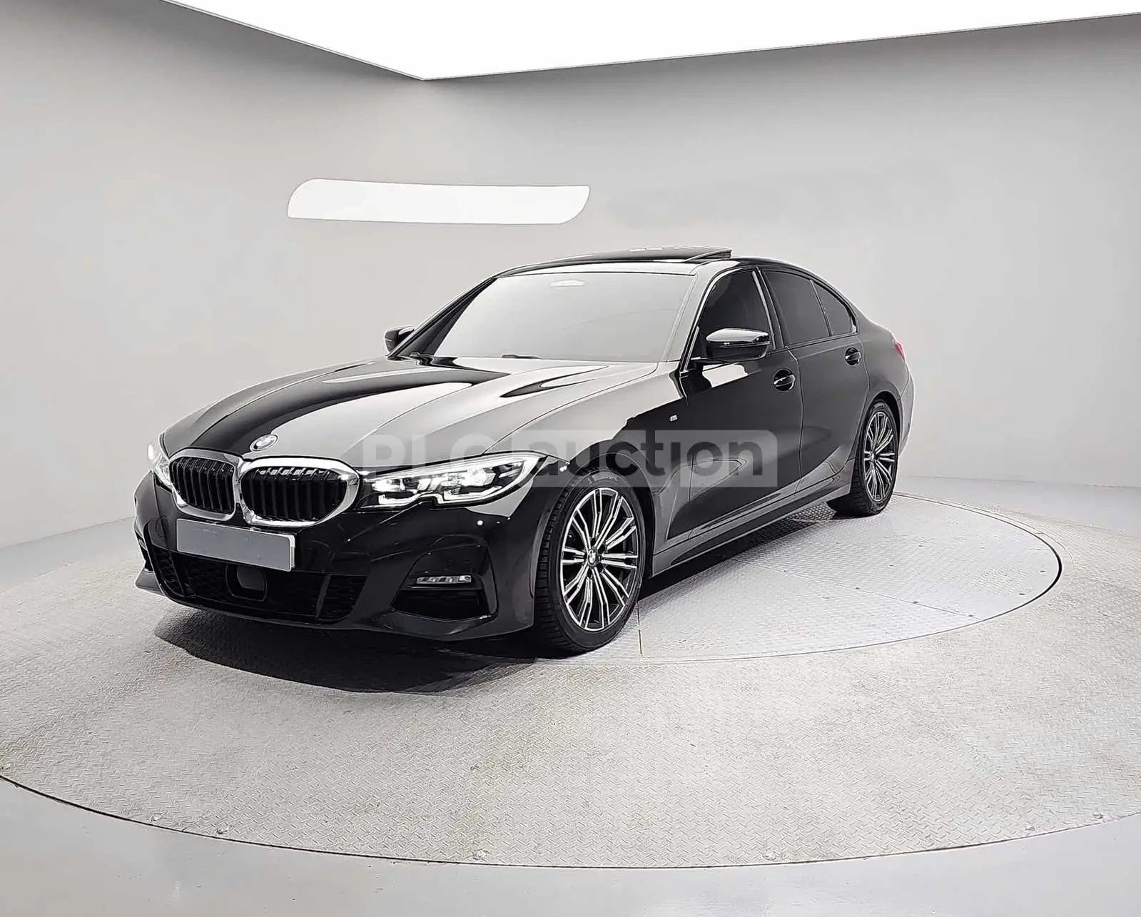 BMW 320 PANO * ПОДГРЕВИ * KEYLESS * 360 * H/K * 
