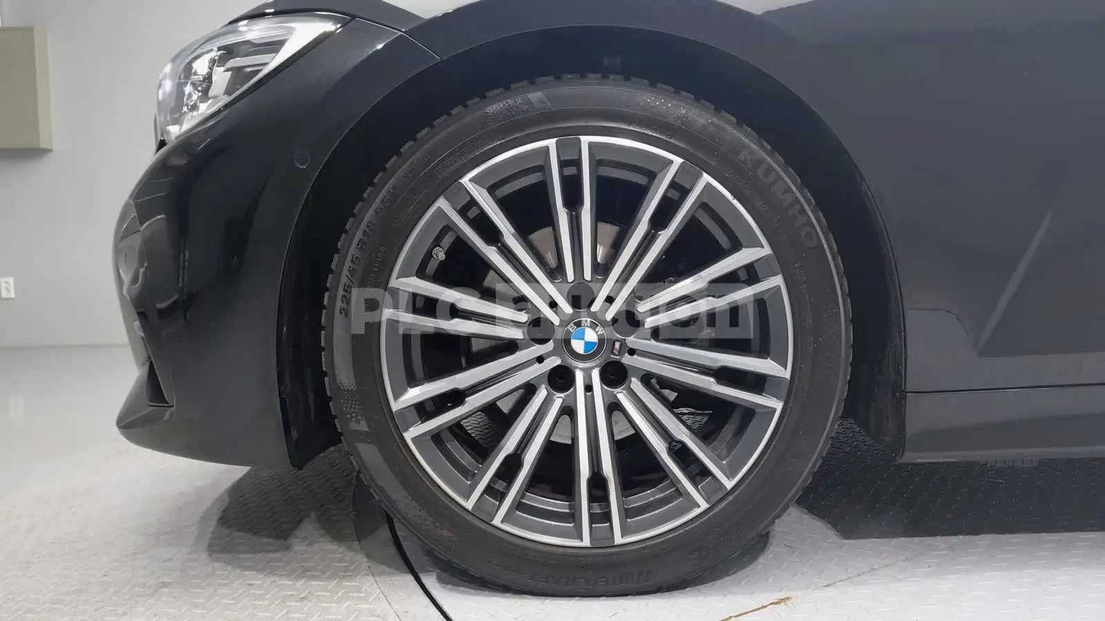 BMW 320 PANO * ПОДГРЕВИ * KEYLESS * 360 * H/K * , снимка 5 - Автомобили и джипове - 54553828