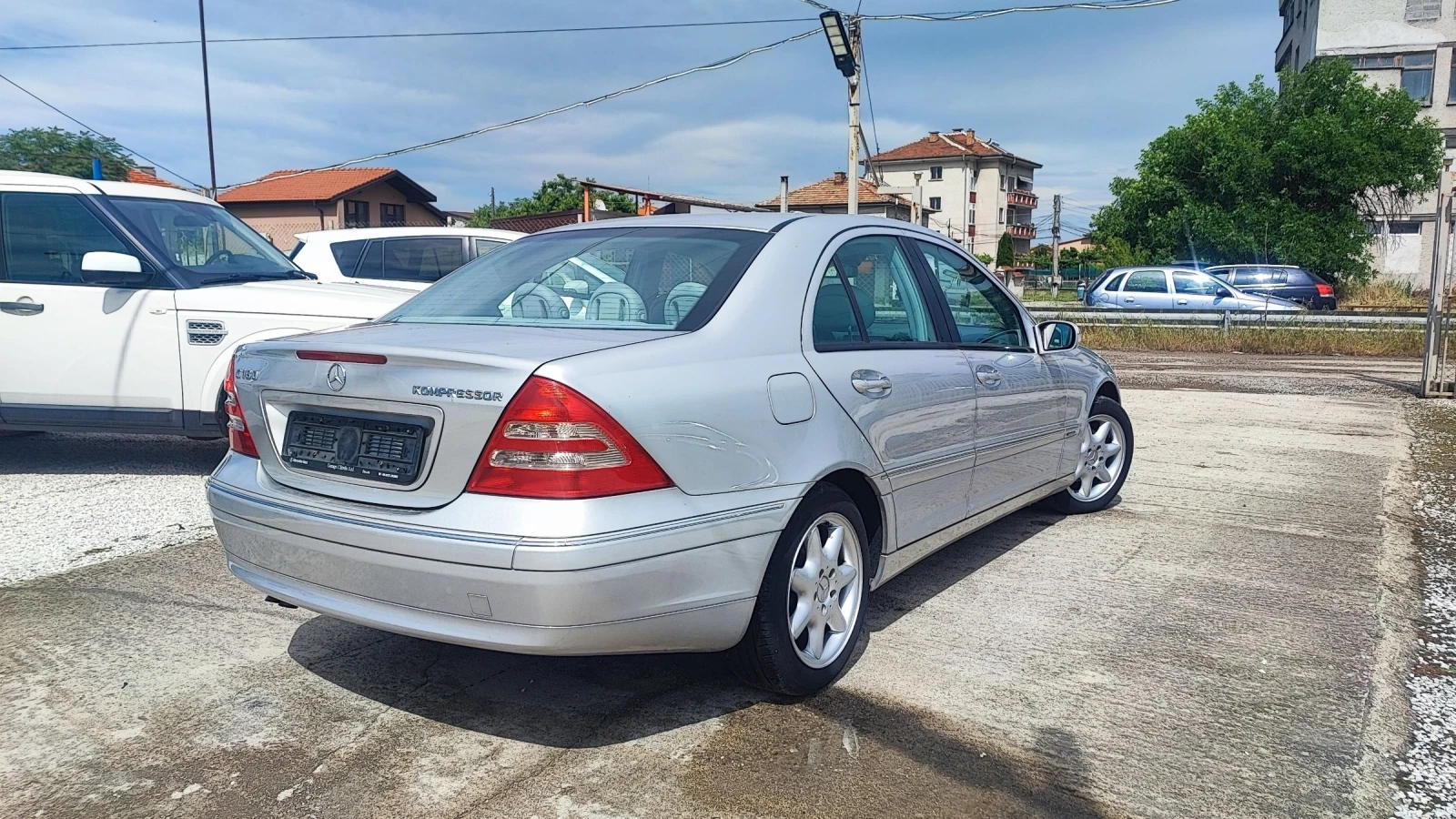 Mercedes-Benz C 180 Kompressor , снимка 7 - Автомобили и джипове - 54779537