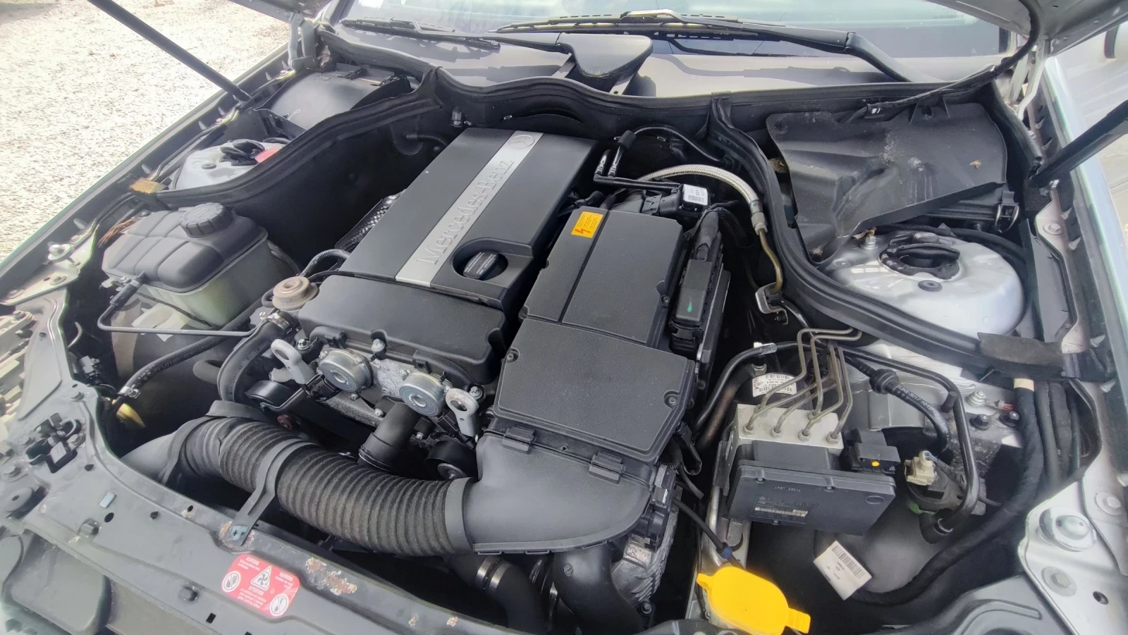 Mercedes-Benz C 180 Kompressor , снимка 15 - Автомобили и джипове - 54779537