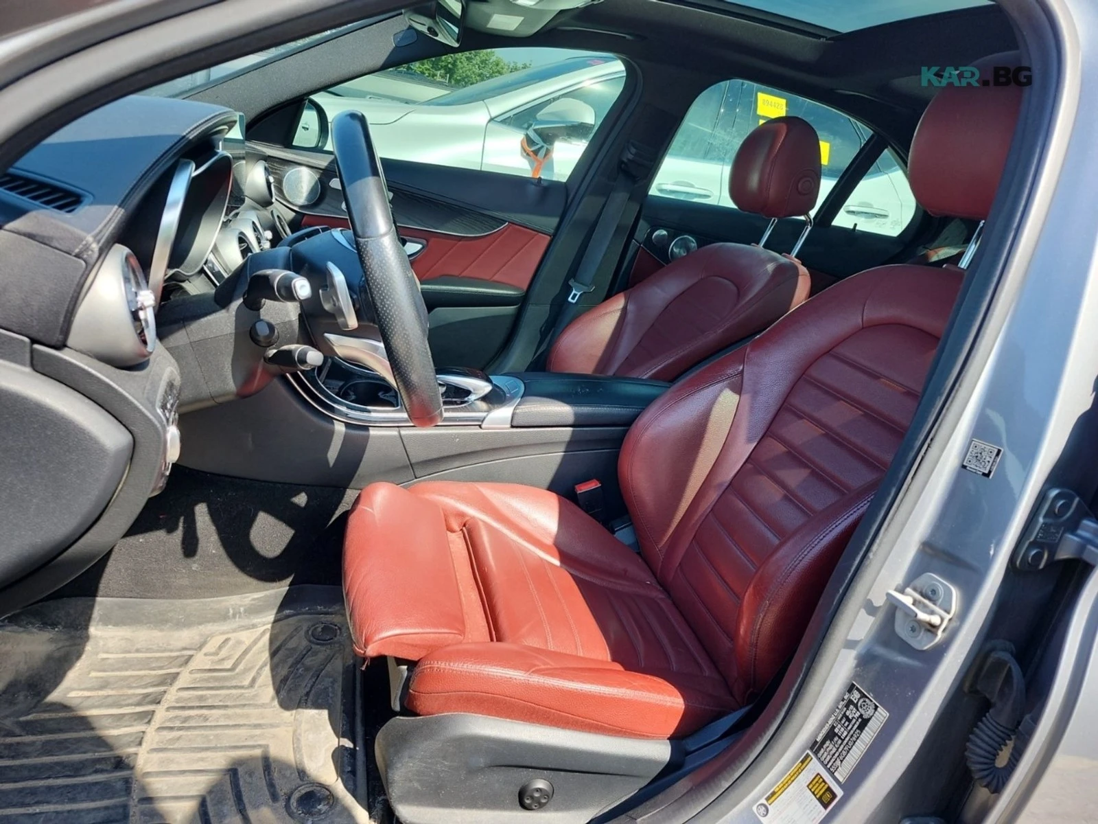 Mercedes-Benz C 400 AMG Line Distronic+ Червена Кожа ЦЕНА ДО БЪЛГАРИЯ!, снимка 6 - Автомобили и джипове - 55094184