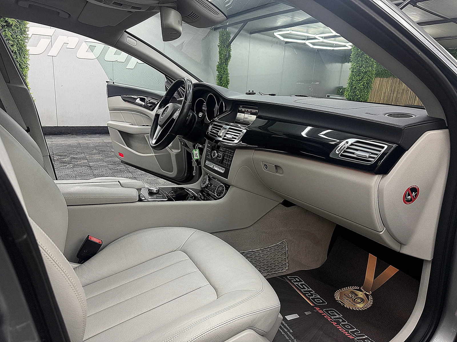 Mercedes-Benz CLS 350 4-Matic/AMG-Line/KAMERA/PODGREV/�������� ������ | Mobile.bg � ����������� 13