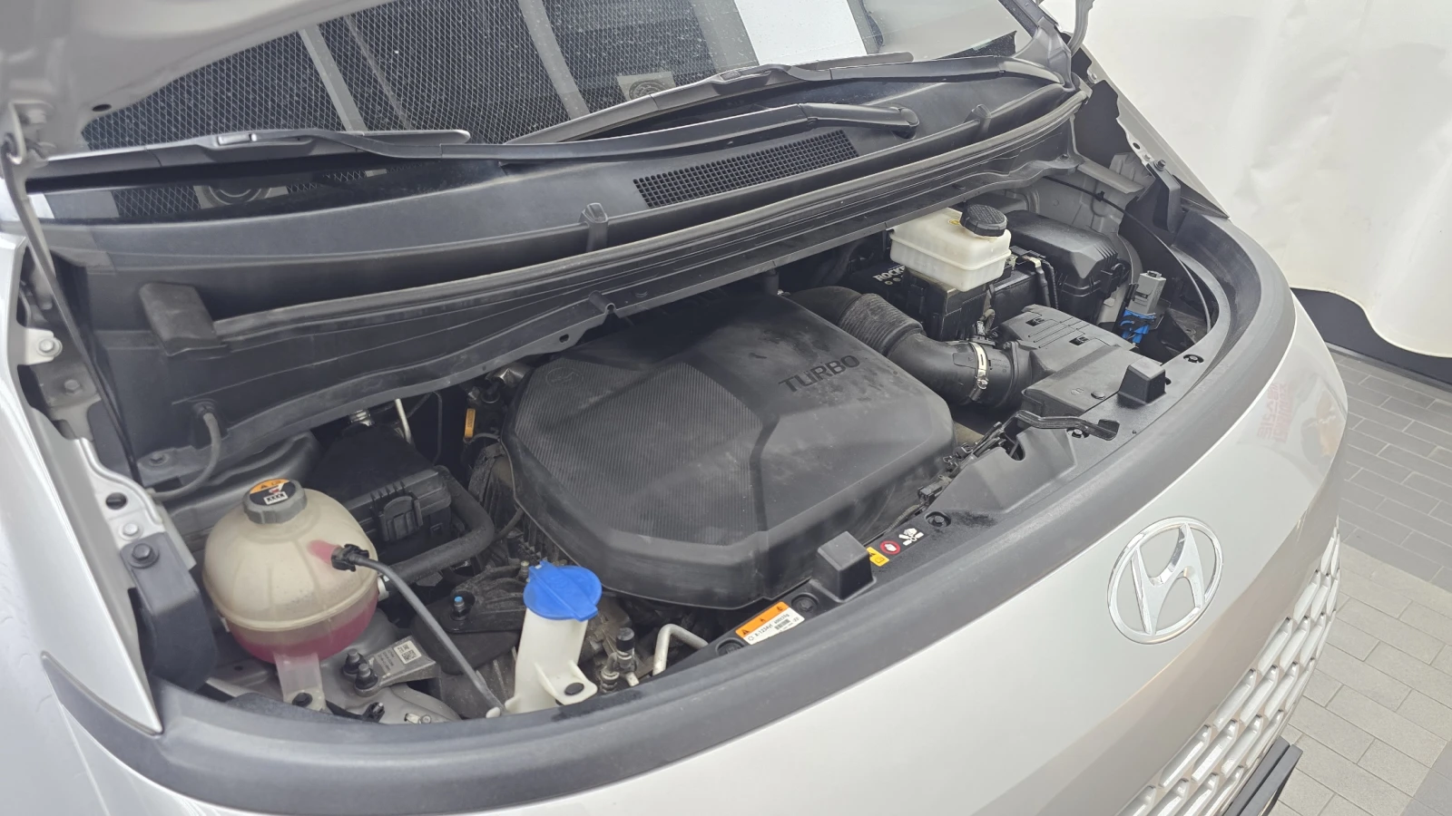 Hyundai Staria Modern* BLIND SPOT* ПОДГРЕВ ВОЛАН* КРАЙНА ЦЕНА, снимка 6 - Автомобили и джипове - 55496106