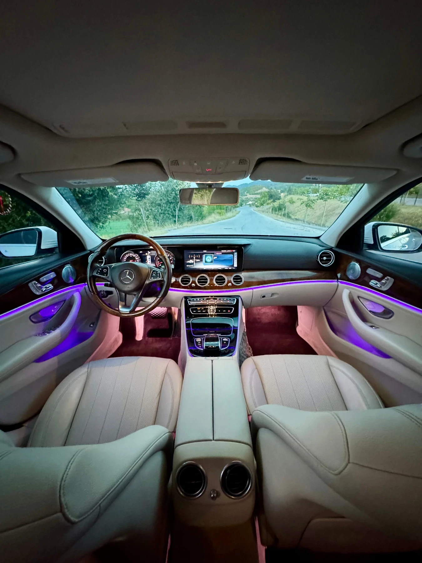 Mercedes-Benz E 300 W213 RWD, снимка 13 - Автомобили и джипове - 55698813