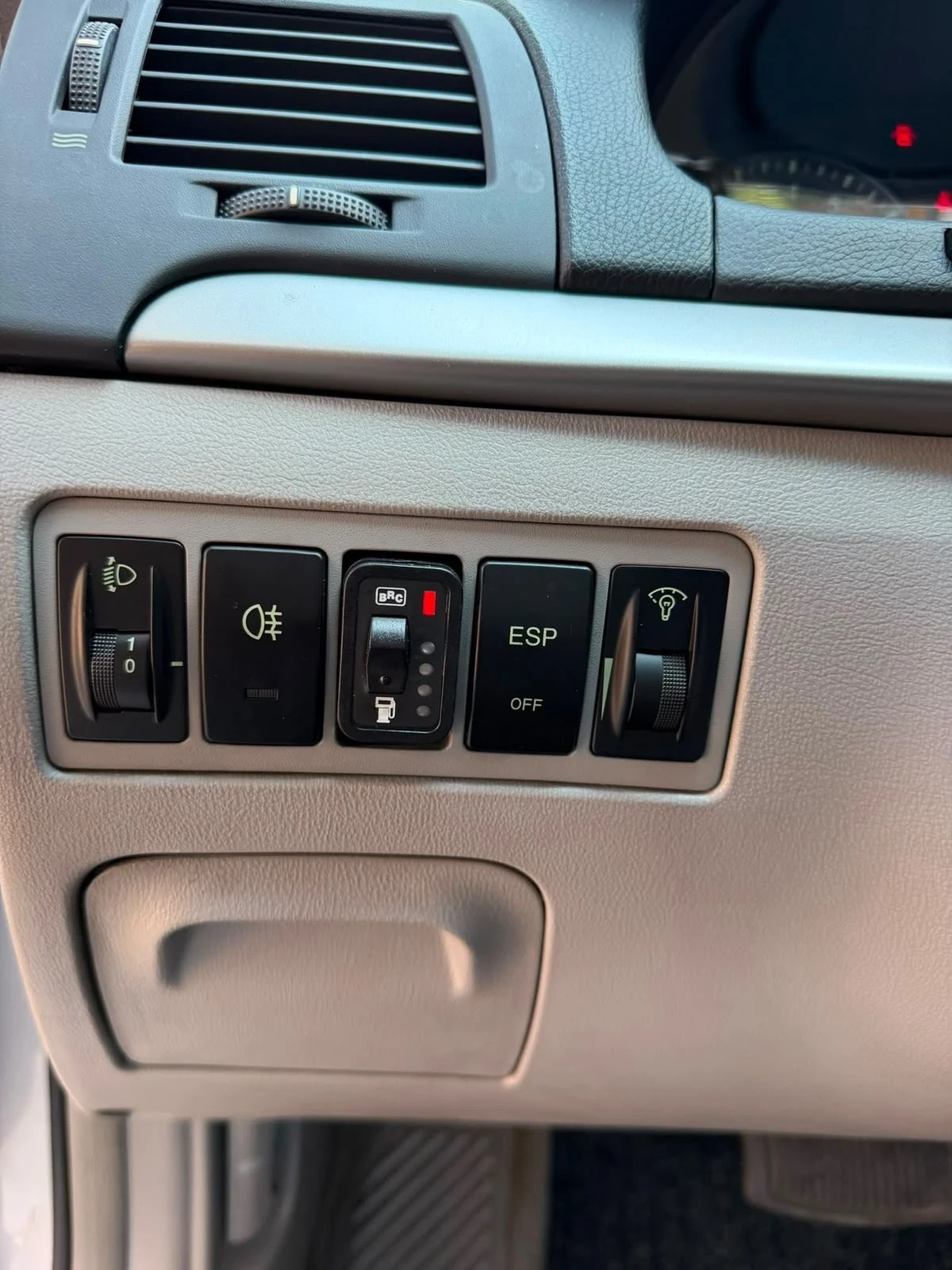 Hyundai Sonica, снимка 10 - Автомобили и джипове - 55769220