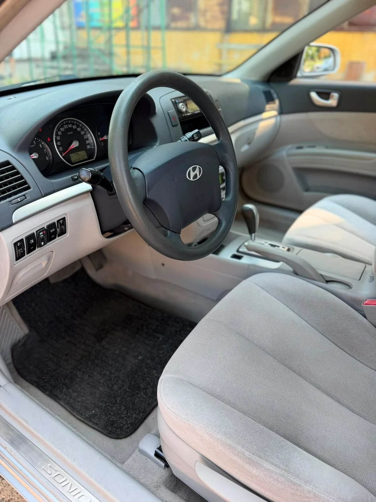 Hyundai Sonica, снимка 11 - Автомобили и джипове - 55769220